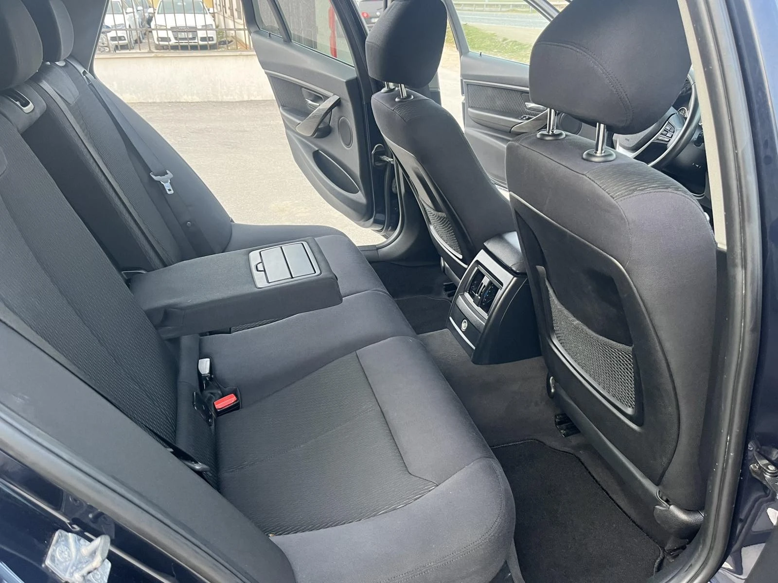 BMW 320 2.0D 184кс 8ск. X-DRIVE LUXURY LED BIXENON ИТАЛИЯ, снимка 10 - Автомобили и джипове - 53880161