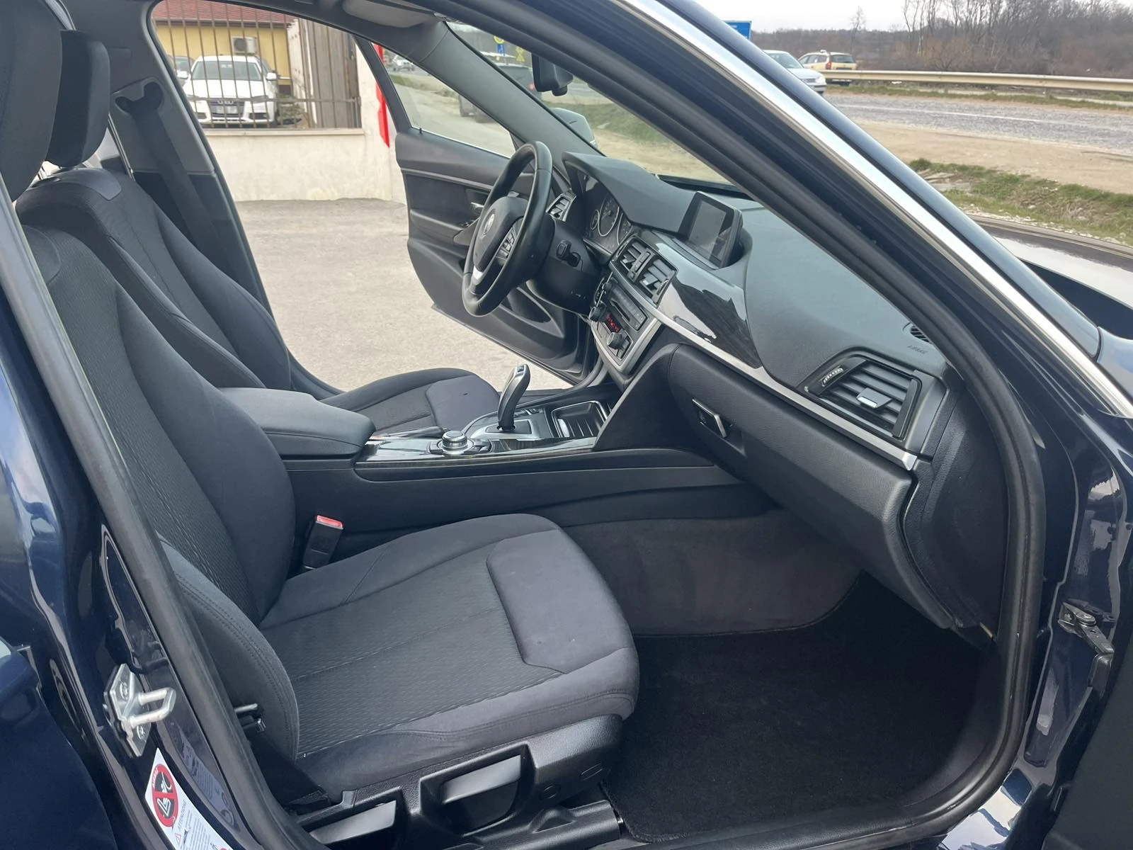 BMW 320 2.0D 184кс 8ск. X-DRIVE LUXURY LED BIXENON ИТАЛИЯ, снимка 11 - Автомобили и джипове - 53880161