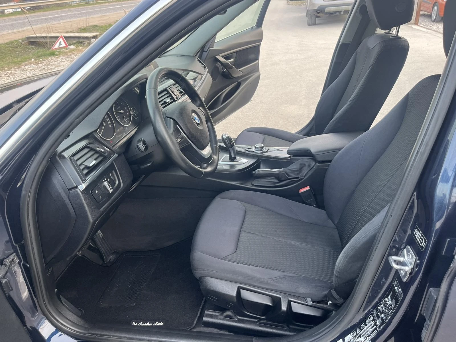 BMW 320 2.0D 184кс 8ск. X-DRIVE LUXURY LED BIXENON ИТАЛИЯ, снимка 8 - Автомобили и джипове - 53880161