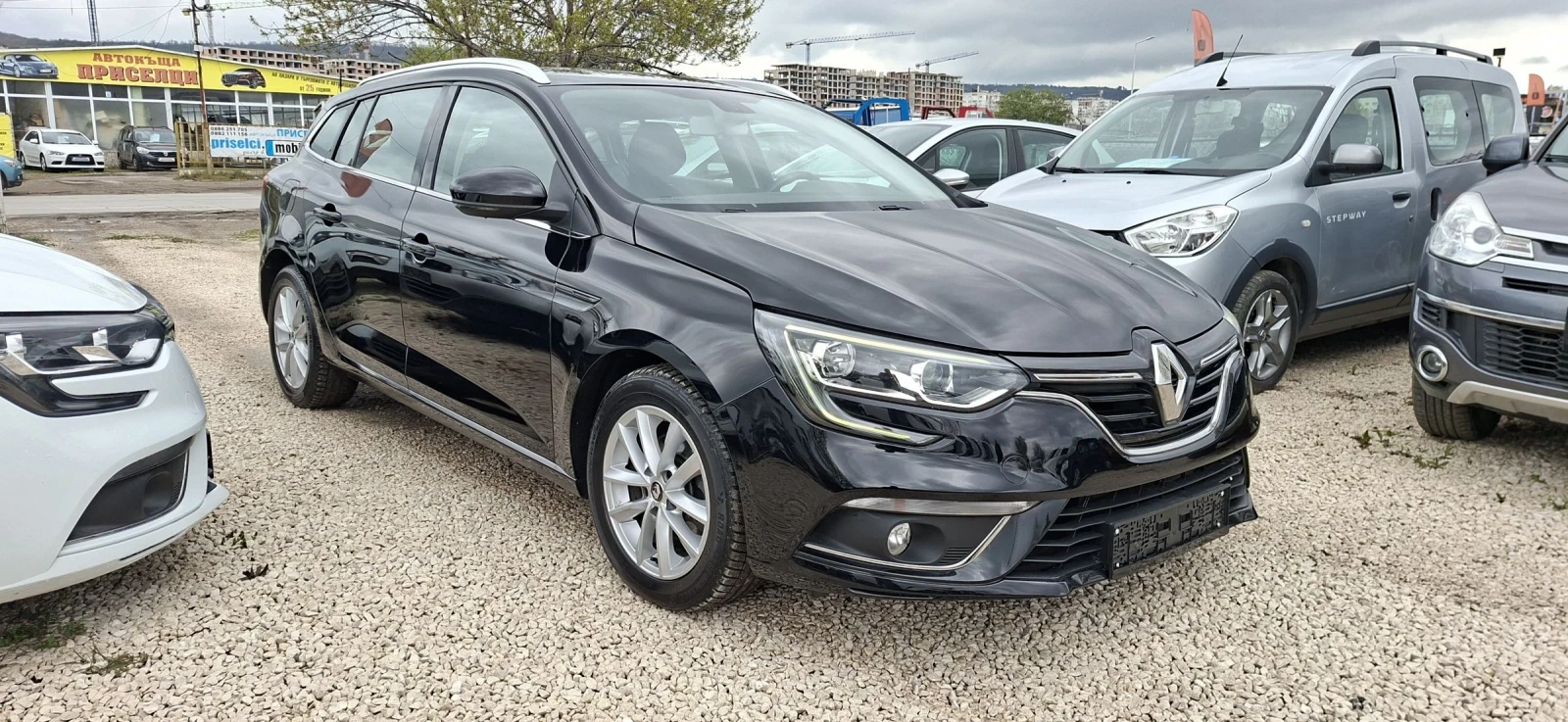 Renault Megane 1, 5 DCI-АВТОМАТ, снимка 2 - Автомобили и джипове - 54282967