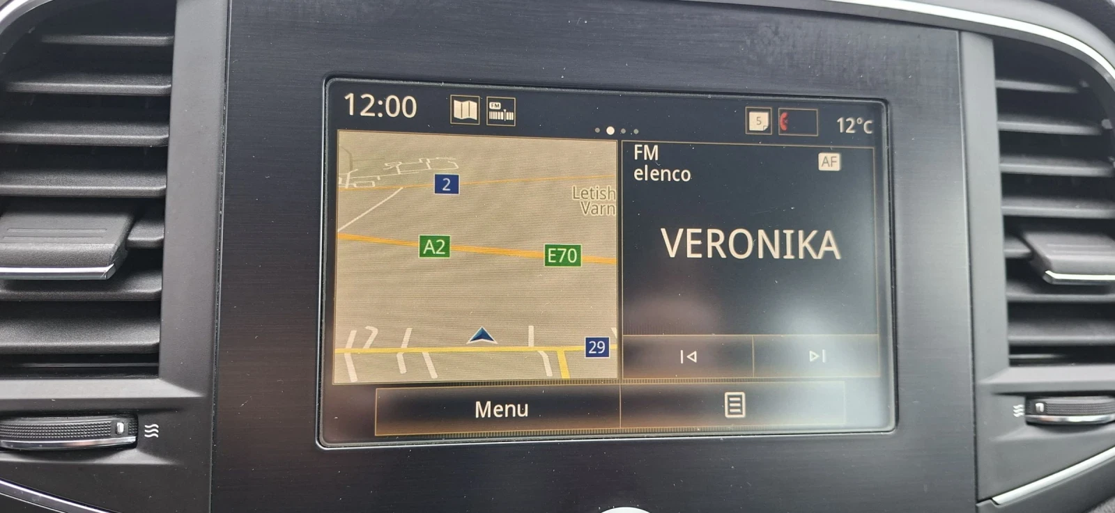 Renault Megane 1, 5 DCI-АВТОМАТ, снимка 11 - Автомобили и джипове - 54282967