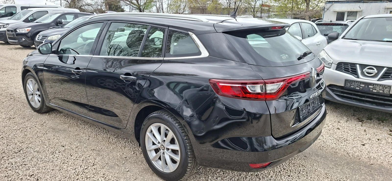 Renault Megane 1, 5 DCI-АВТОМАТ, снимка 4 - Автомобили и джипове - 54282967