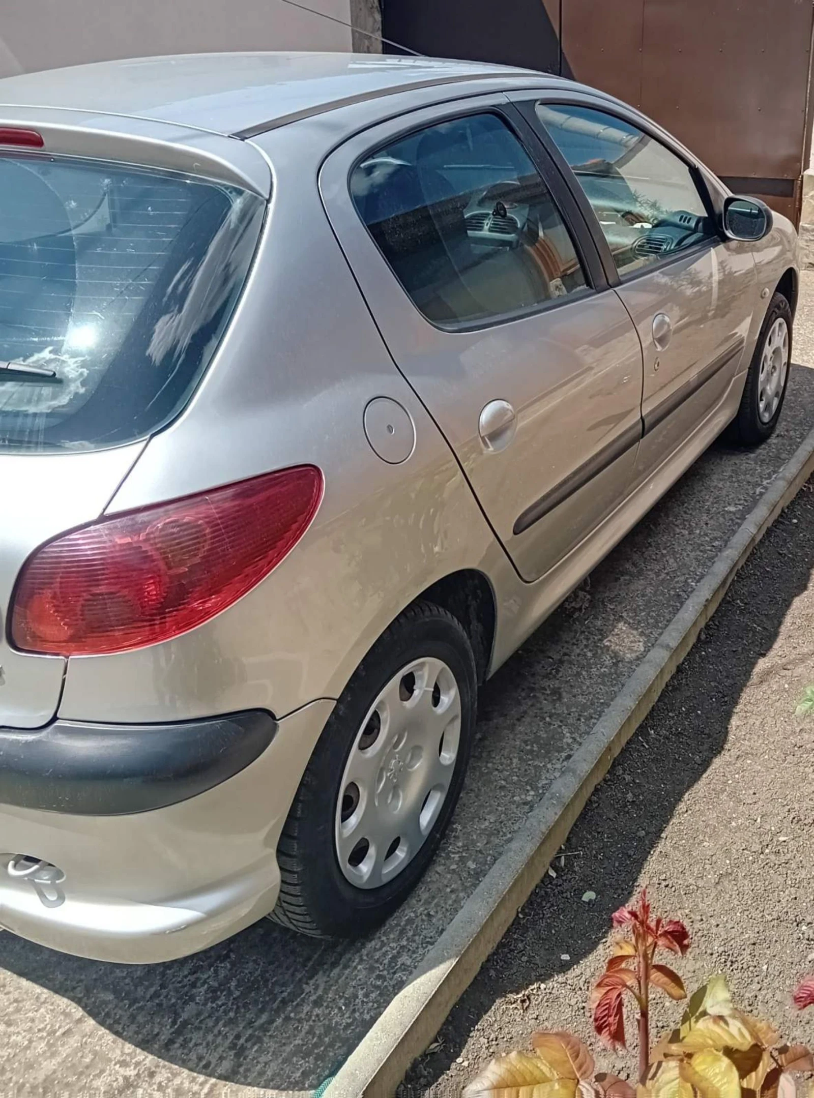 Peugeot 206, снимка 5 - Автомобили и джипове - 54391907