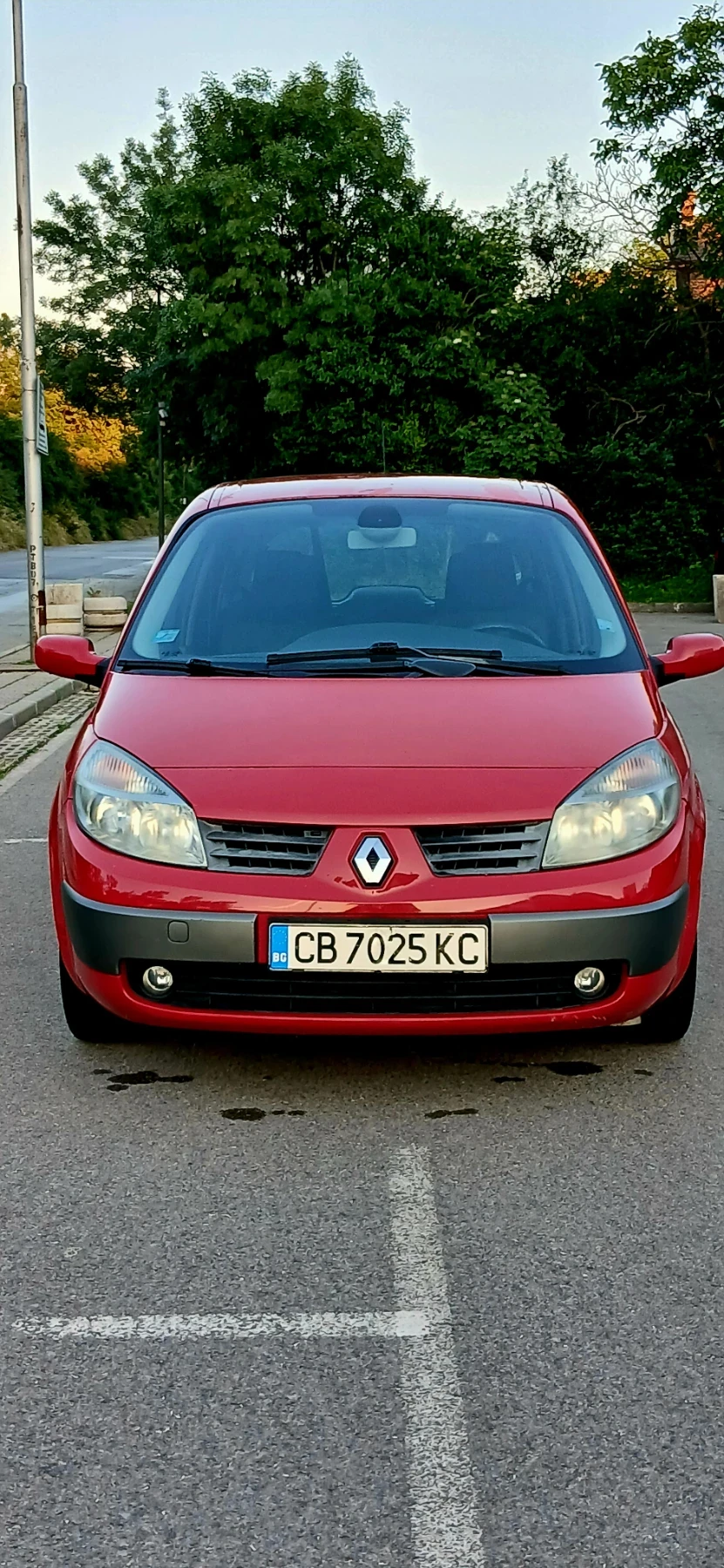 Renault Scenic 1.4 16v ГАЗОВ ИНЖЕКЦИОН , снимка 6 - Автомобили и джипове - 54955320