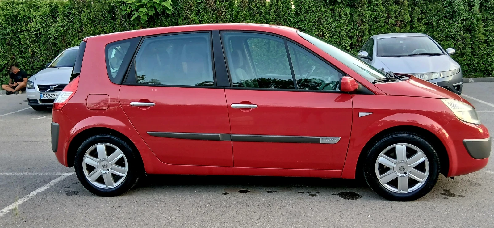 Renault Scenic 1.4 16v ГАЗОВ ИНЖЕКЦИОН , снимка 2 - Автомобили и джипове - 54955320