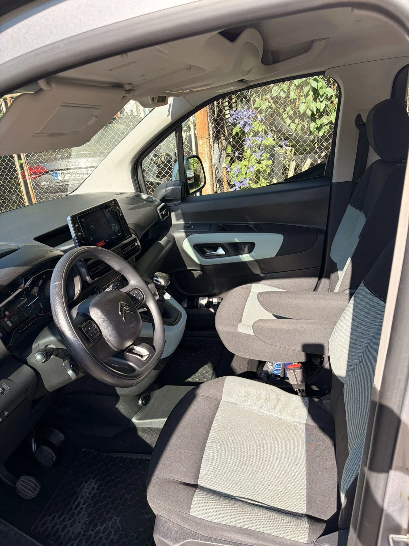 Citroen Berlingo K9, снимка 12 - Автомобили и джипове - 55146809
