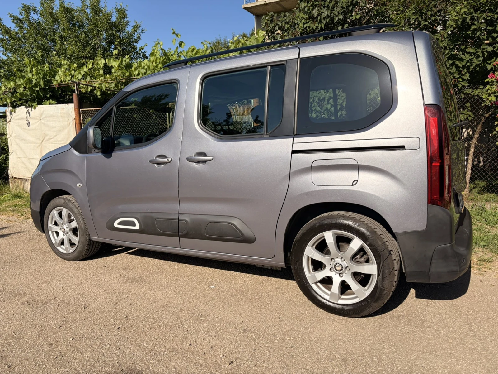 Citroen Berlingo K9, снимка 2 - Автомобили и джипове - 55146809
