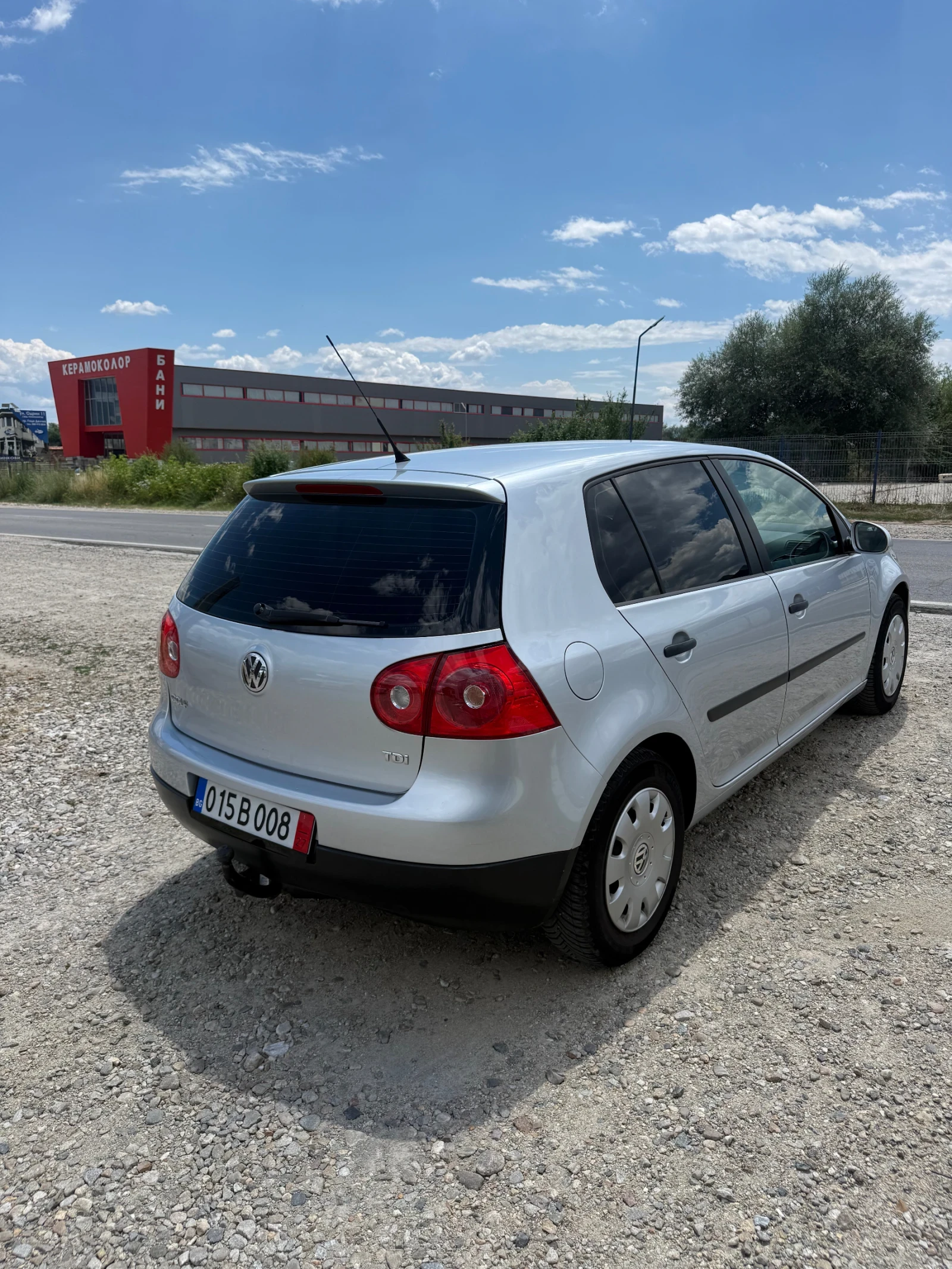 VW Golf 1.9TDI* АВТОМАТ-7ск.* ЛИЗИНГ, снимка 4 - Автомобили и джипове - 55260166