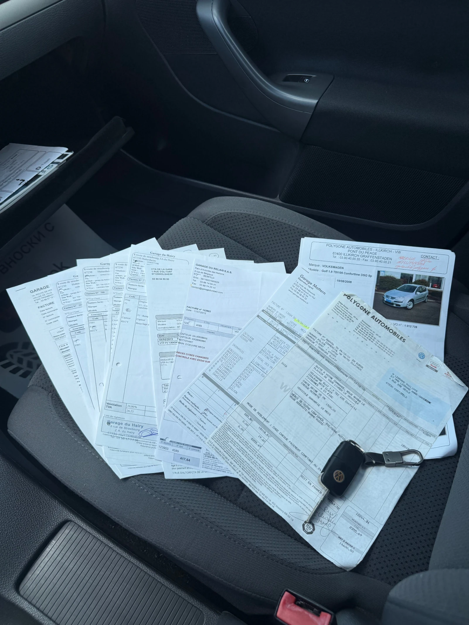VW Golf 1.9TDI* АВТОМАТ-7ск.* ЛИЗИНГ, снимка 14 - Автомобили и джипове - 55260166