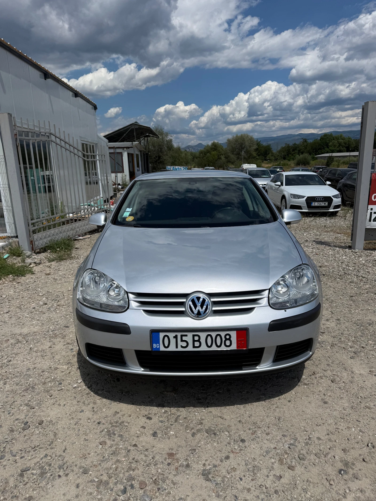 VW Golf 1.9TDI* АВТОМАТ-7ск.* ЛИЗИНГ, снимка 2 - Автомобили и джипове - 55260166
