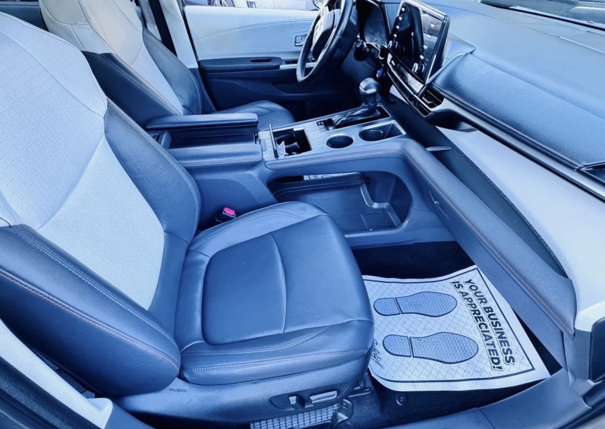 Toyota Sienna XSE HYBRID * AWD * 7 МЕСТА * БЕЗ ИНЦИДЕНТИ * , снимка 4 - Автомобили и джипове - 55315778