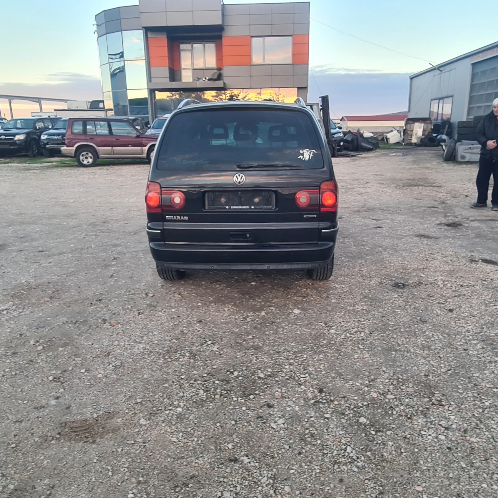 VW Sharan 1.9 TDI 116, снимка 5 - Автомобили и джипове - 55618624
