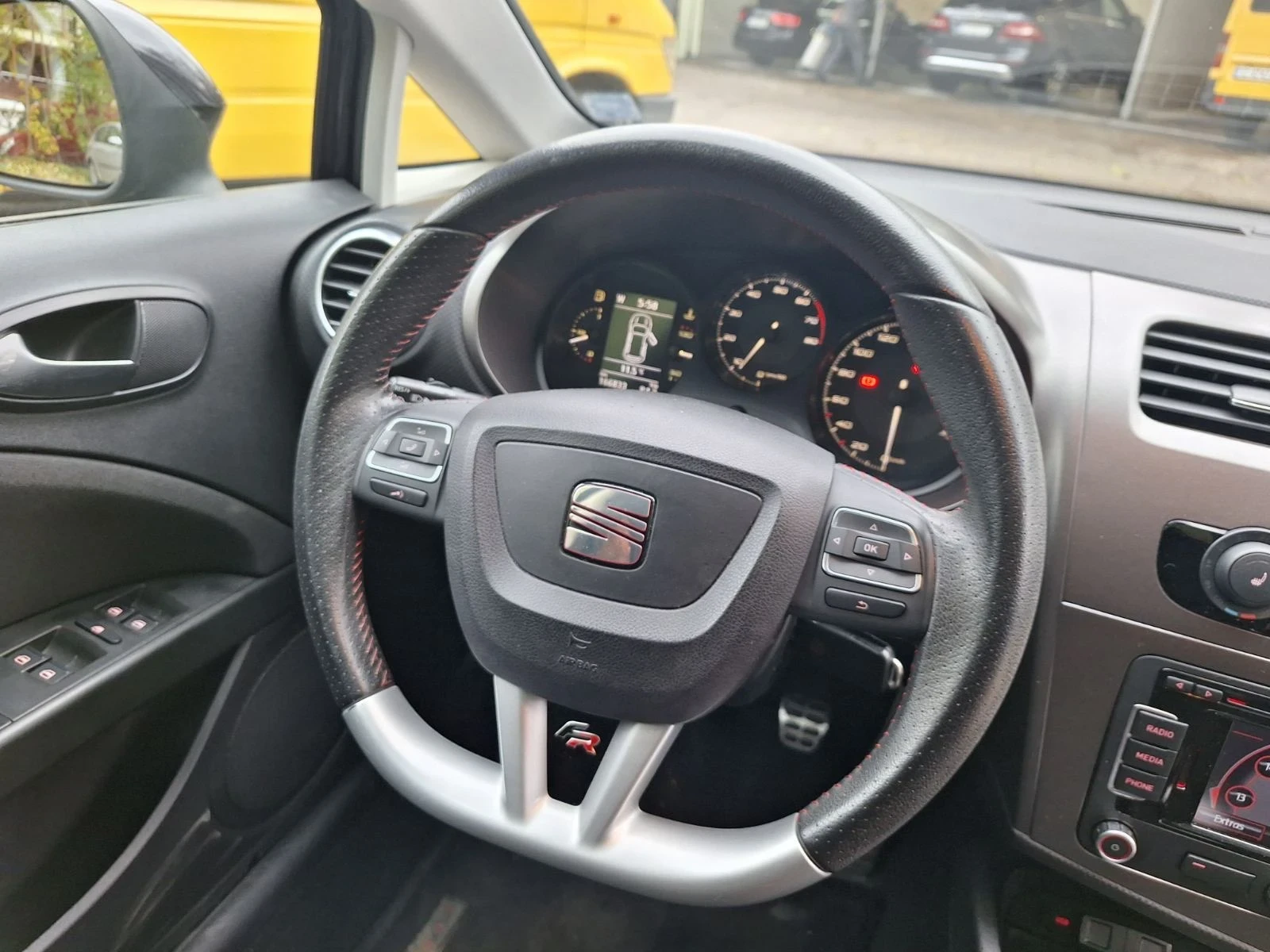 Seat Leon FR 2.0 TFSI, снимка 2 - Автомобили и джипове - 55630950