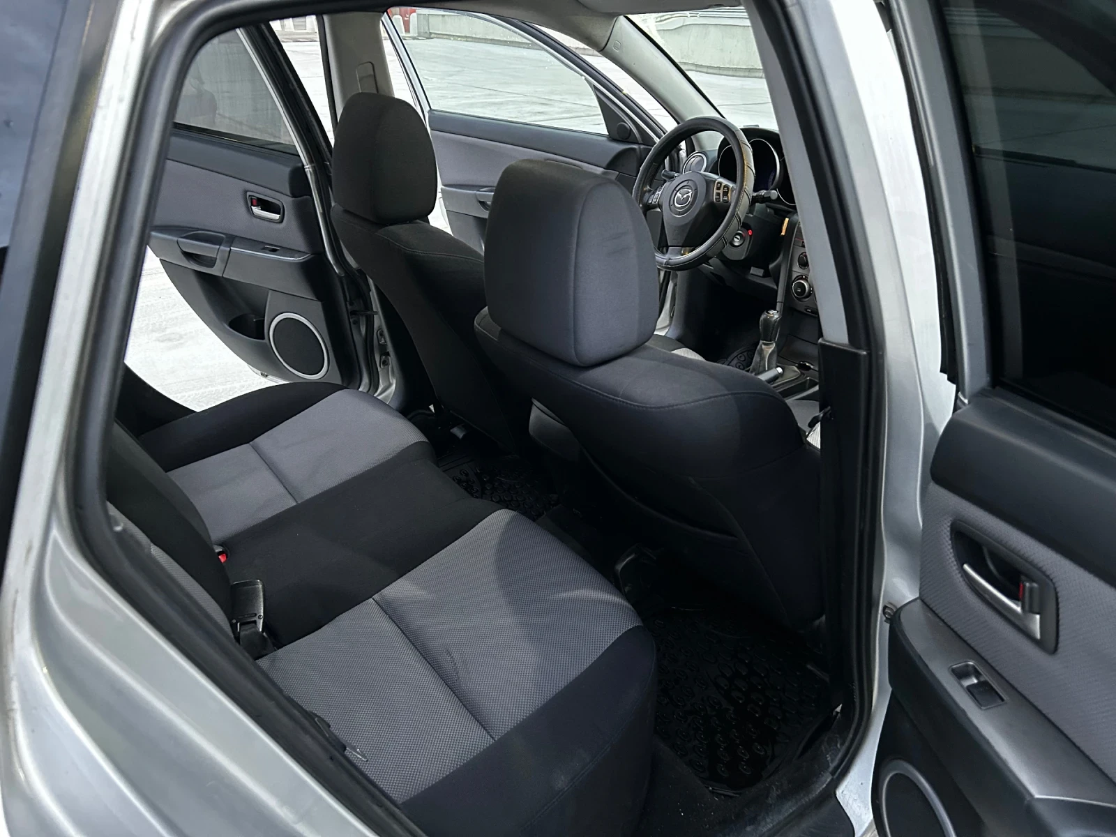 Mazda 3 2.0i Facelift , снимка 7 - Автомобили и джипове - 55743655