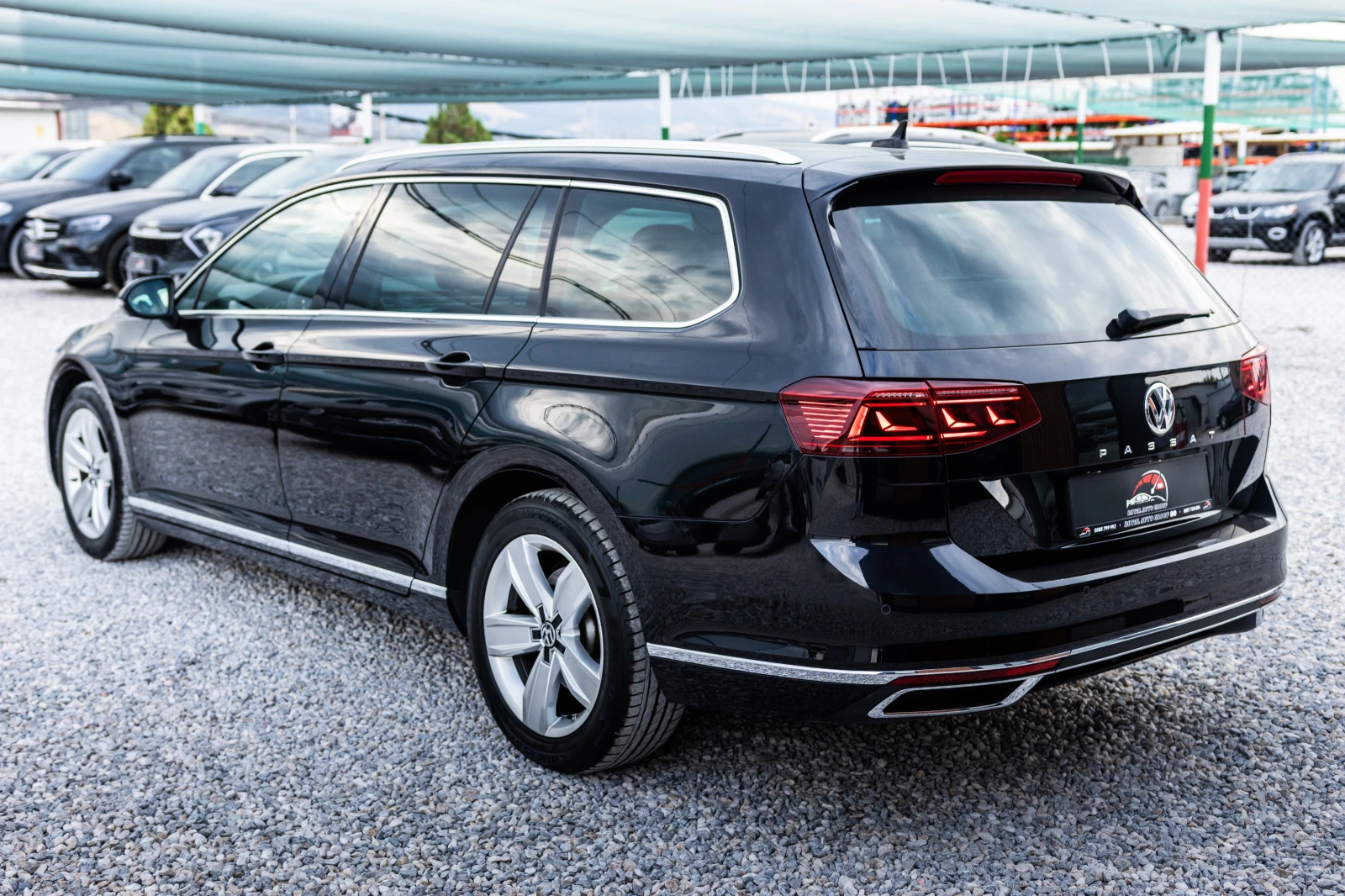 VW Passat 2.0TDI::Elegance+ ::DSG::Facelift, снимка 6 - Автомобили и джипове - 56081915