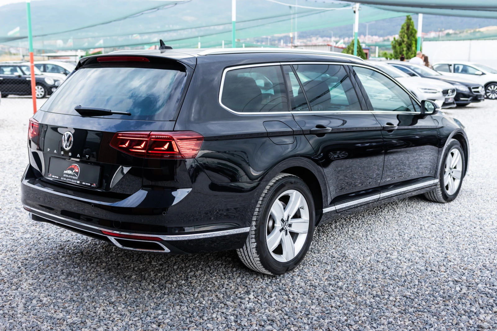 VW Passat 2.0TDI::Elegance+ ::DSG::Facelift, снимка 7 - Автомобили и джипове - 56081915