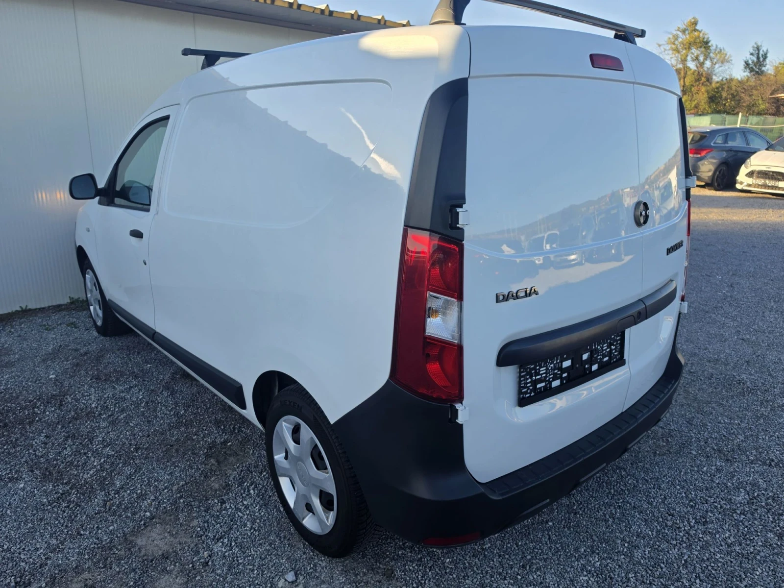 Dacia Dokker 1.6i LPG, снимка 4 - Автомобили и джипове - 56343019