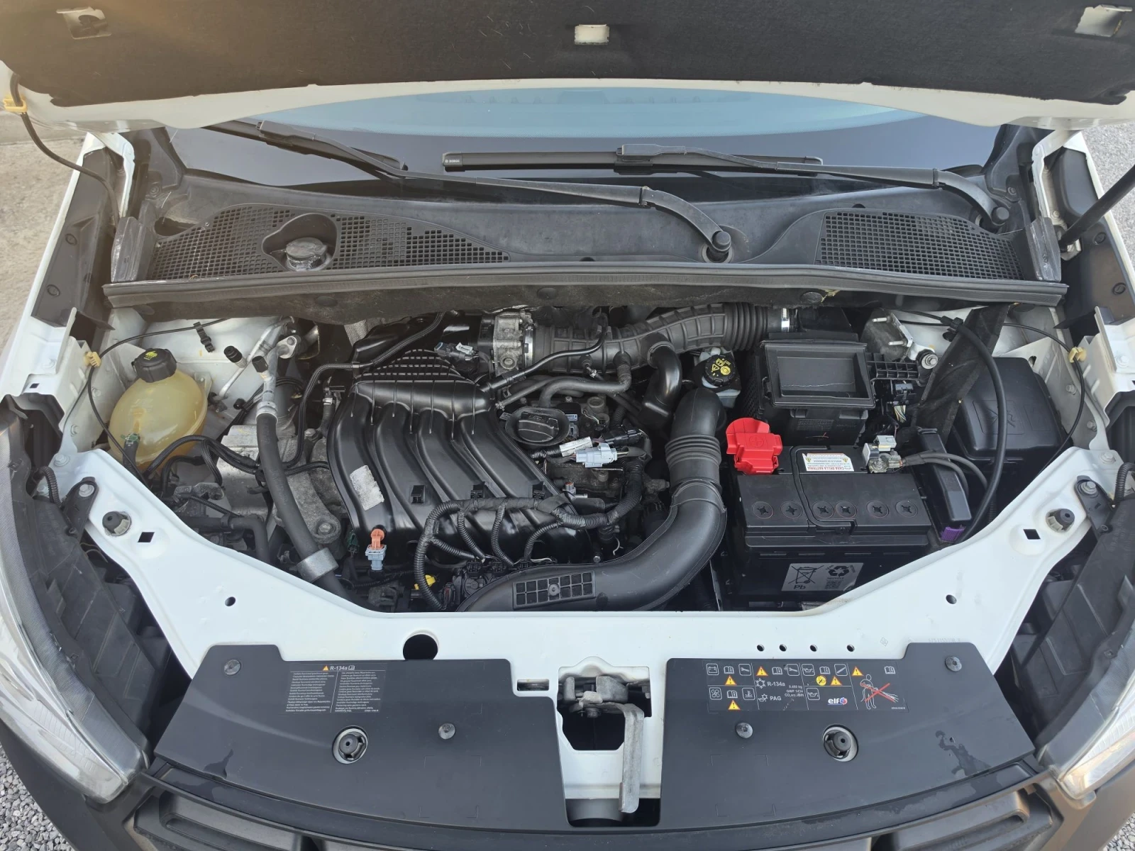 Dacia Dokker 1.6i LPG, снимка 13 - Автомобили и джипове - 56343019
