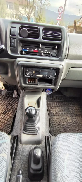 Suzuki Jimny 1.3i 4x4, снимка 9