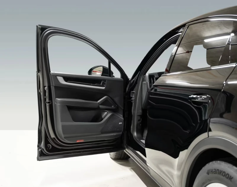 Porsche Cayenne Coupe* Bose* InnoDrive, снимка 6 - Автомобили и джипове - 52243578