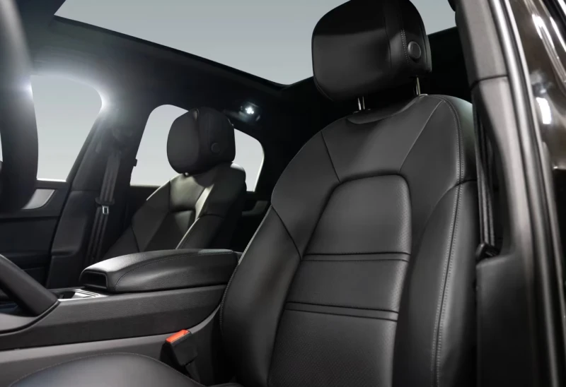 Porsche Cayenne Coupe* Bose* InnoDrive, снимка 8 - Автомобили и джипове - 52243578