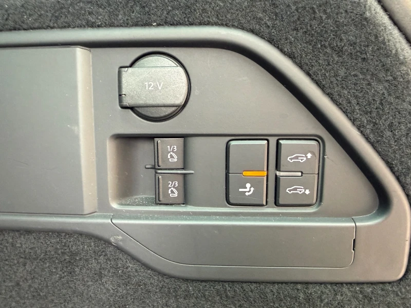 VW Touareg N1, снимка 14 - Автомобили и джипове - 52390213