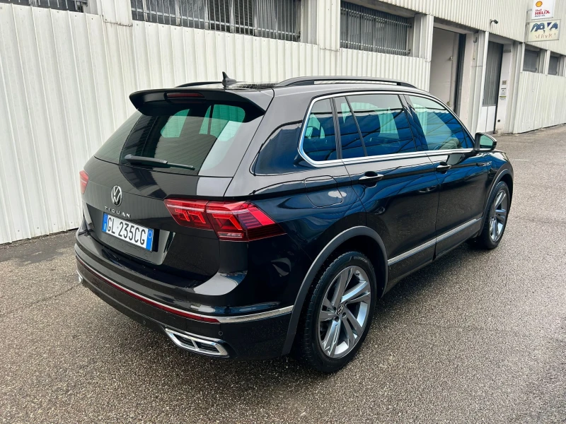 VW Tiguan R-LINE 2.0TDI-150 DISTR NAVI CAR PLAY ANDROID AUTO, снимка 2 - Автомобили и джипове - 53539005