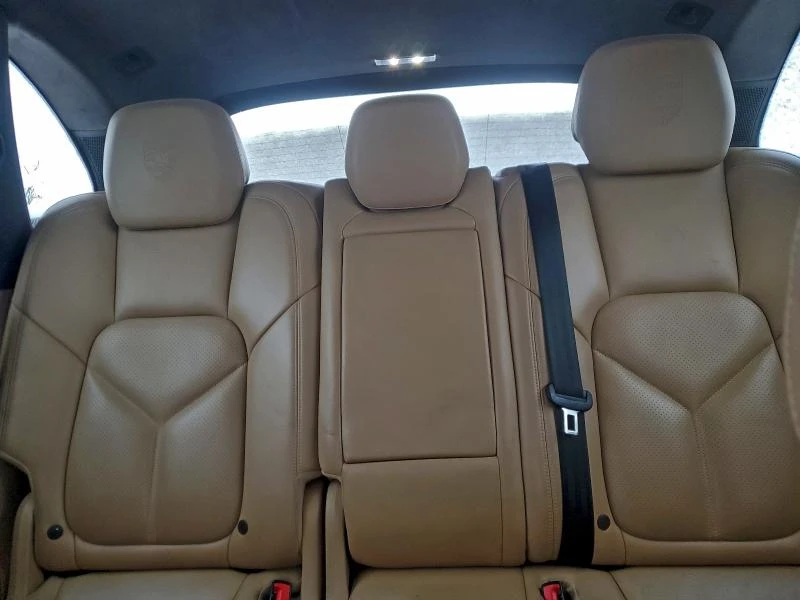 Porsche Cayenne 3.6L 6 All wheel drive, снимка 13 - Автомобили и джипове - 53224500