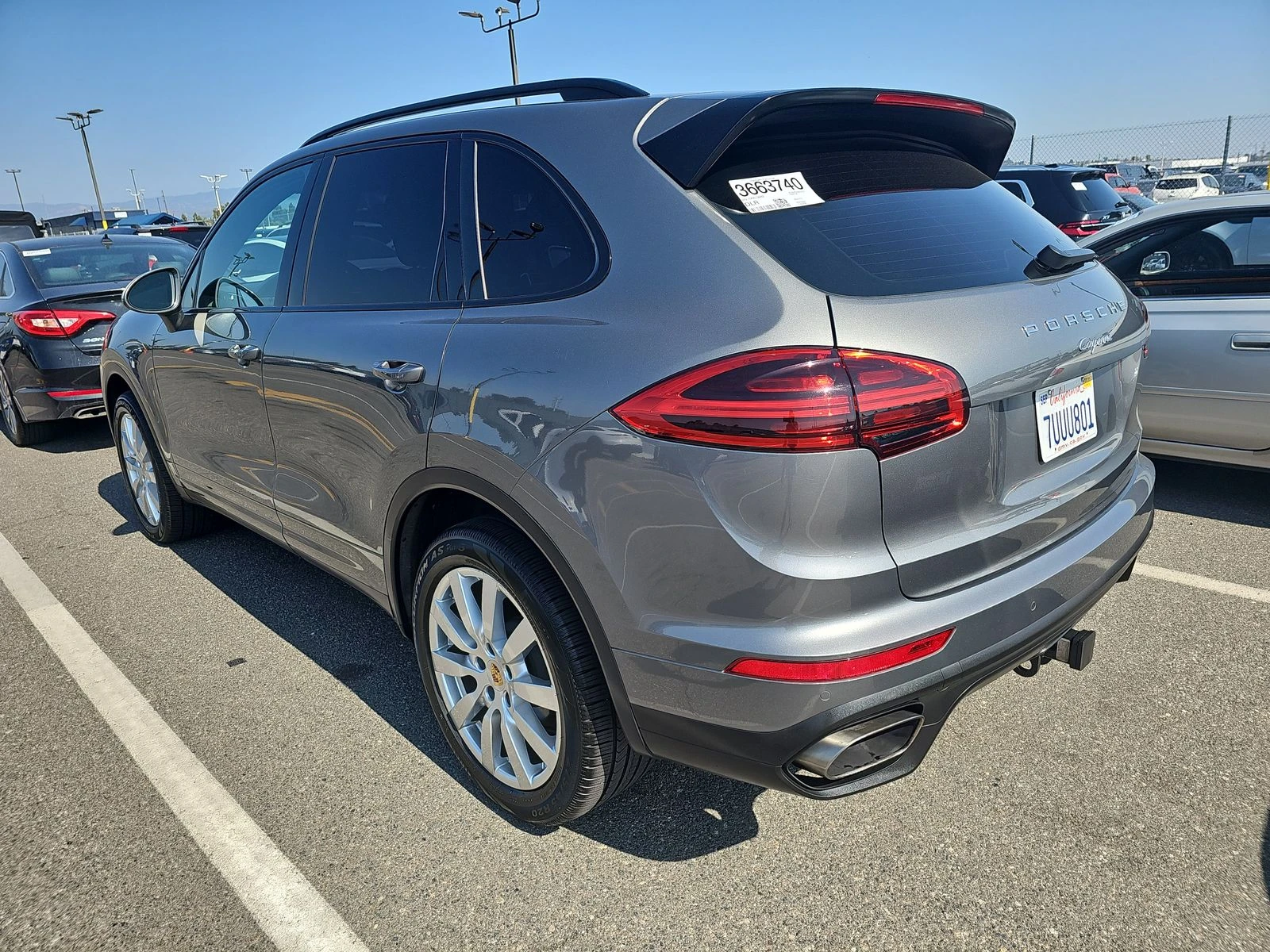 Porsche Cayenne 2016* FACELIFT* BOSE* LANE ASSIST* ОБДУХ* KEYLESS* - изображение 6