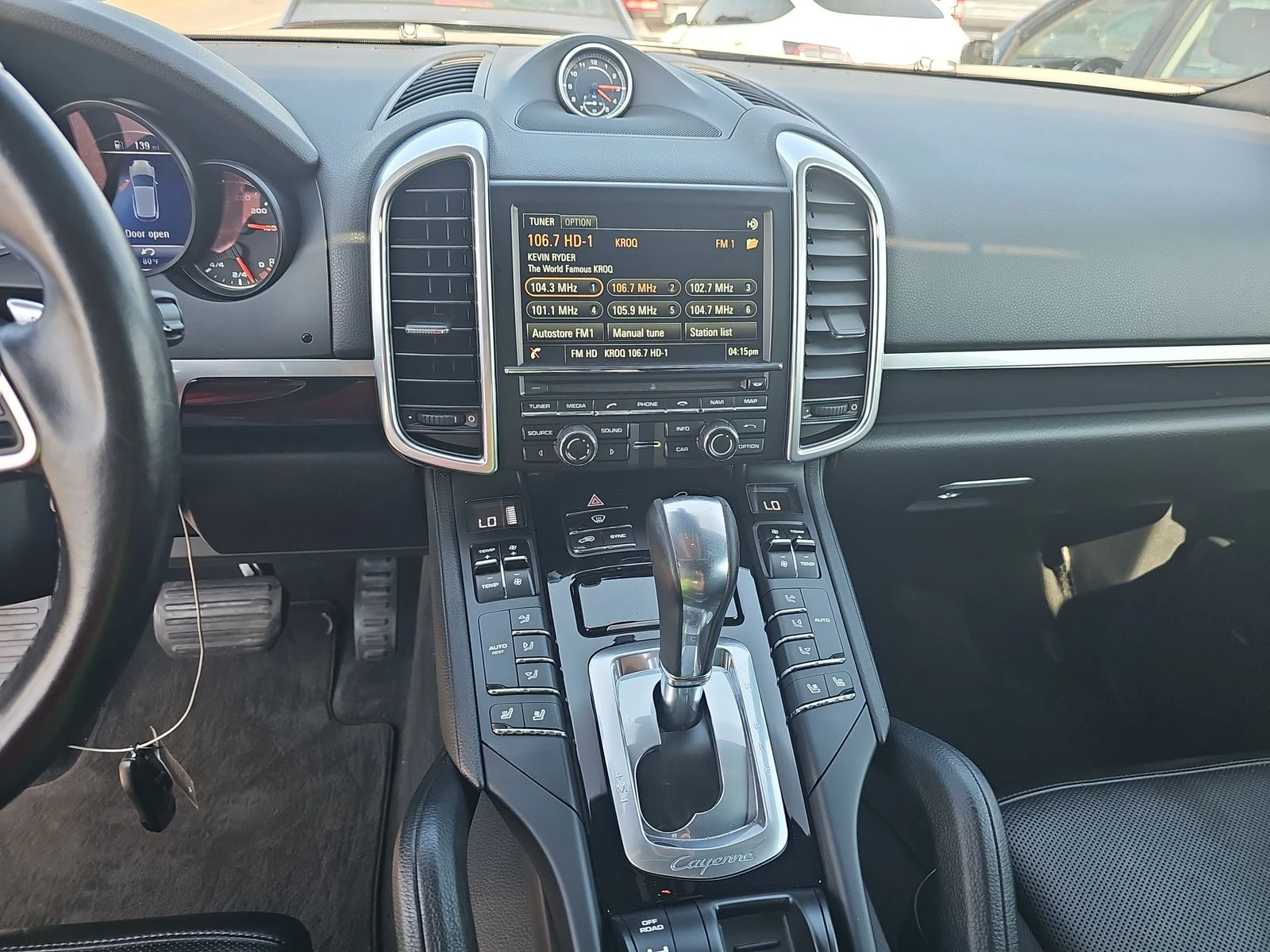 Porsche Cayenne 2016* FACELIFT* BOSE* LANE ASSIST* ОБДУХ* KEYLESS* - изображение 8