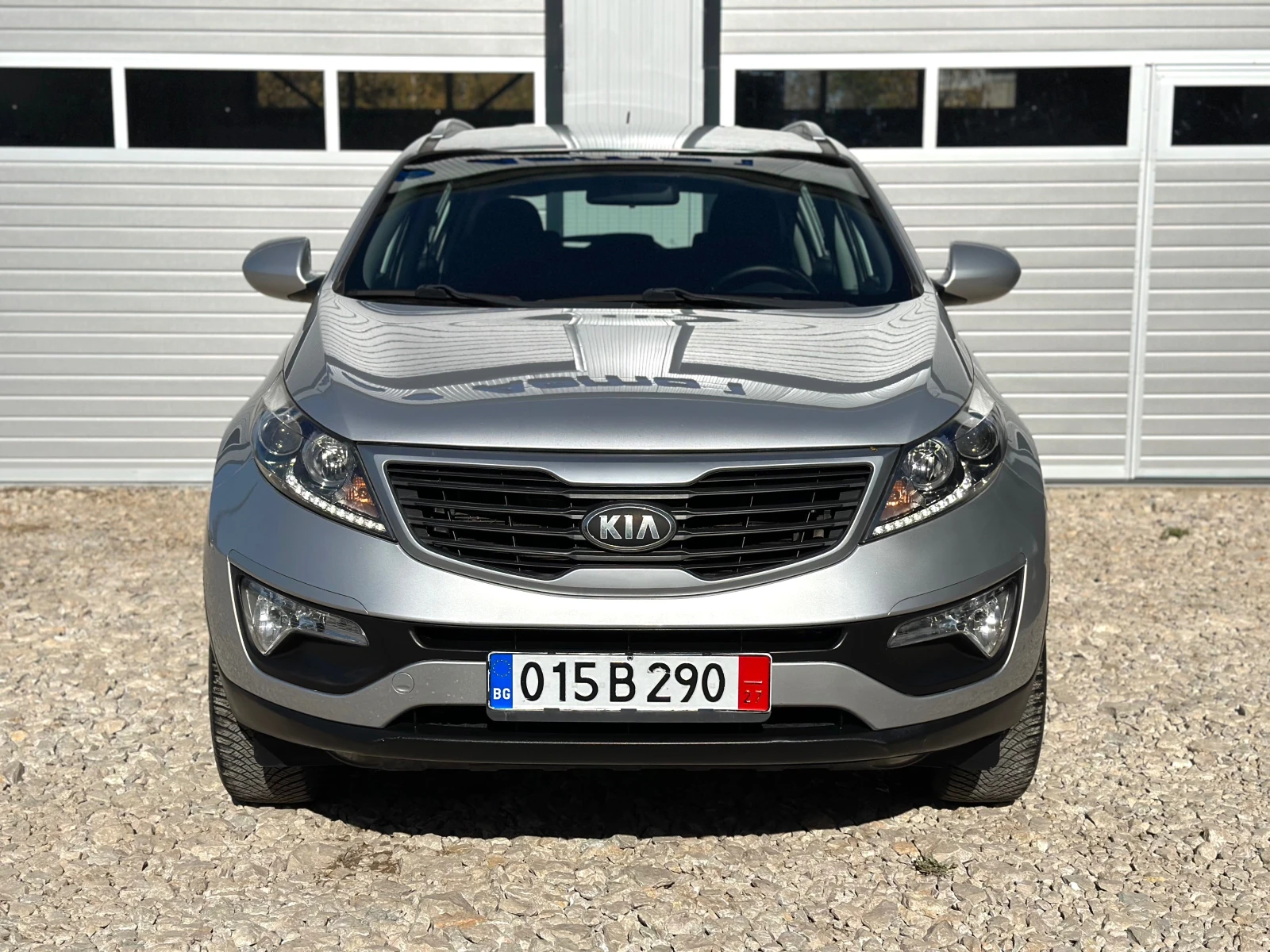 Kia Sportage 1.6 i 135кс НАВИ КАМЕРА  LED CARPLAY  - изображение 2
