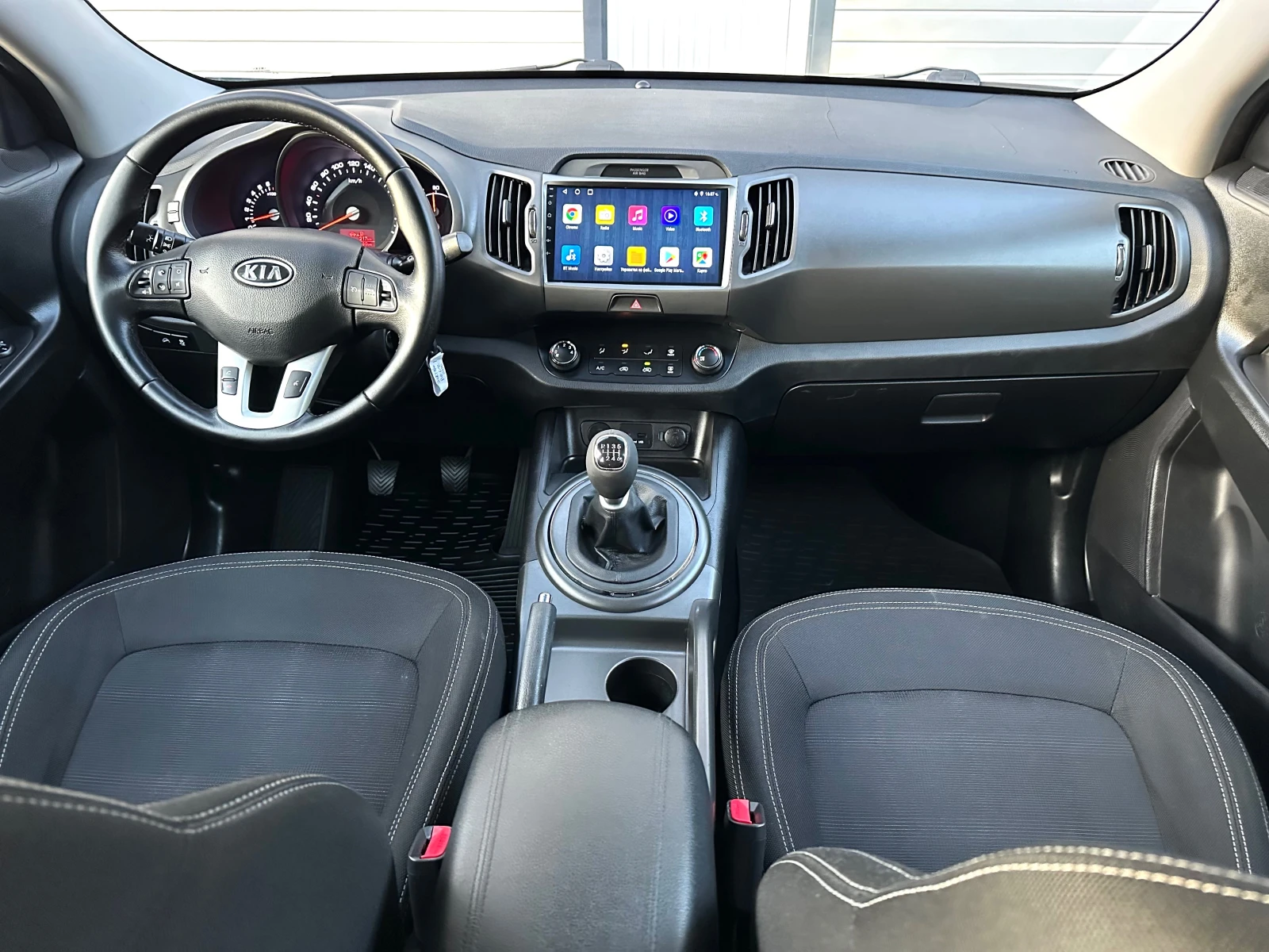 Kia Sportage 1.6 i 135    LED CARPLAY  | Mobile.bg   13