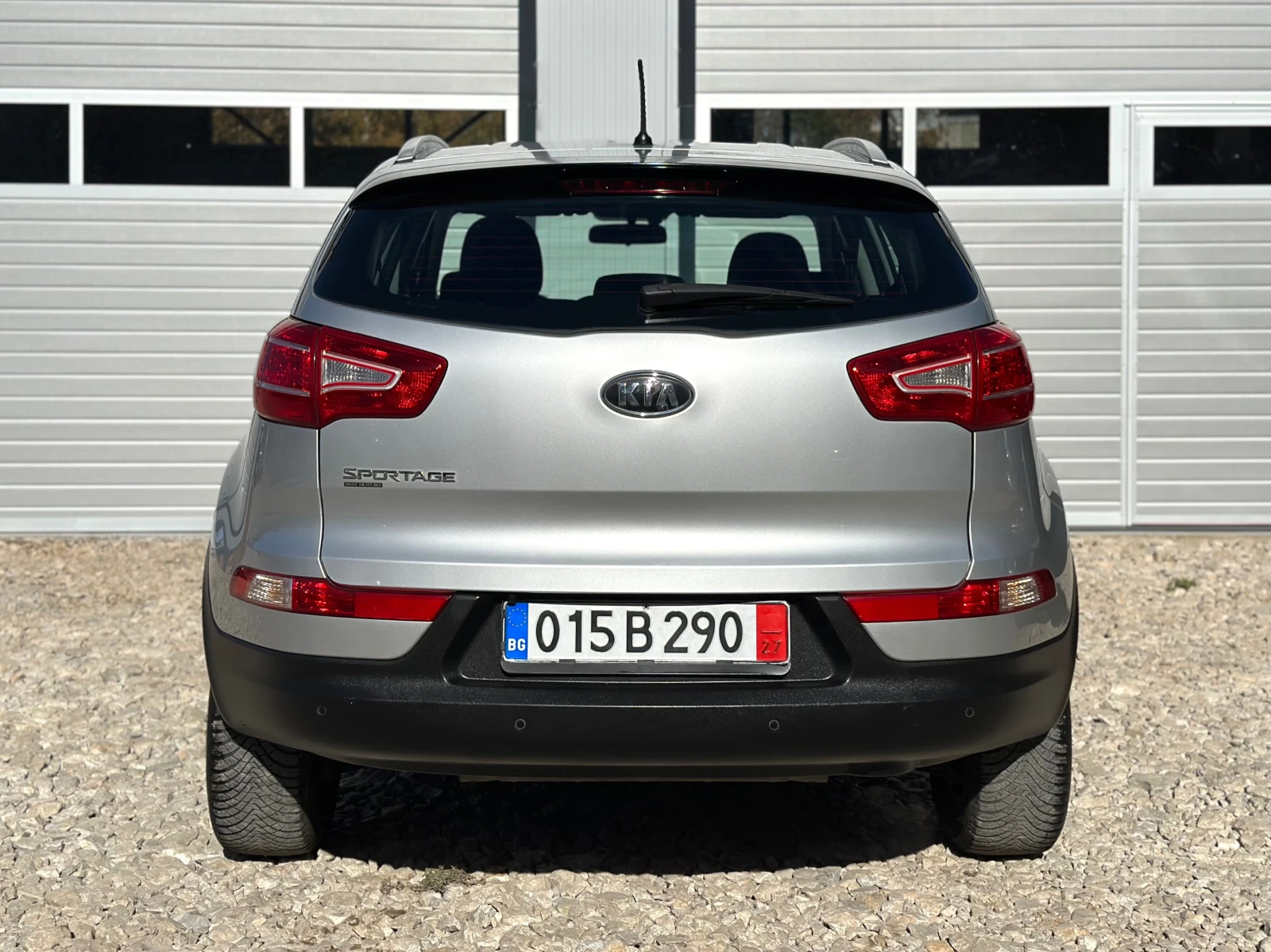 Kia Sportage 1.6 i 135кс НАВИ КАМЕРА  LED CARPLAY  - изображение 5