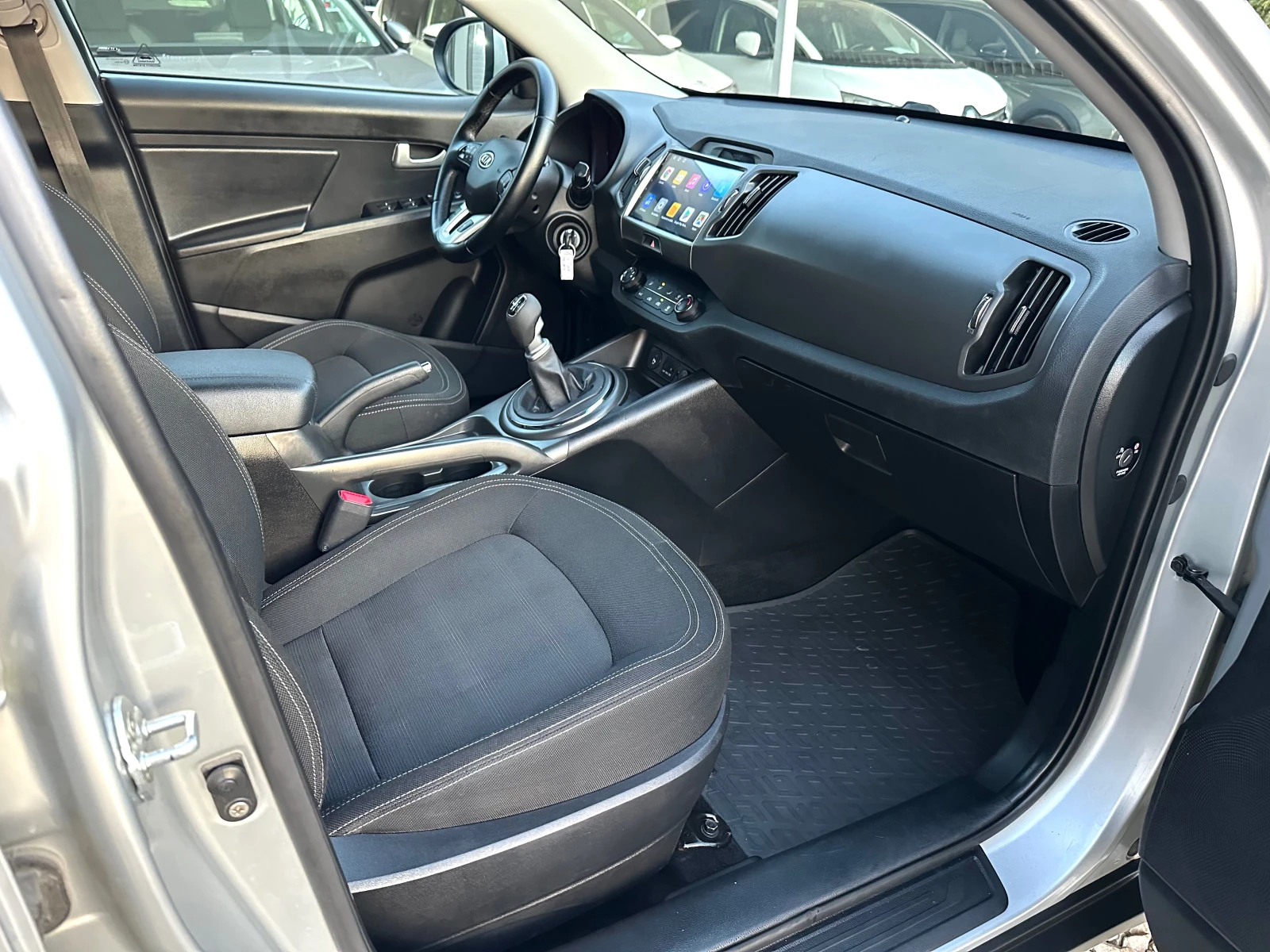 Kia Sportage 1.6 i 135    LED CARPLAY  | Mobile.bg   11