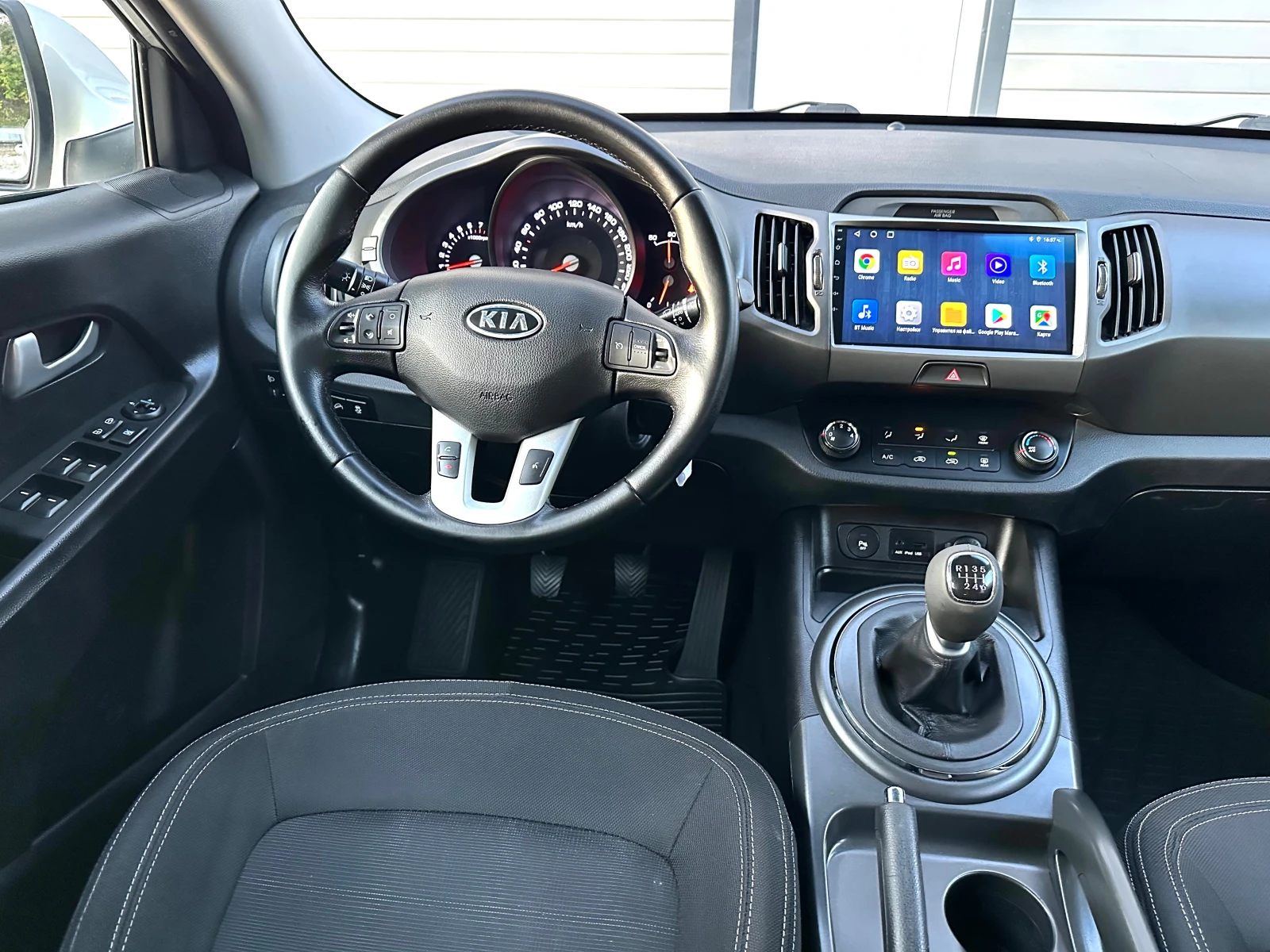 Kia Sportage 1.6 i 135    LED CARPLAY  | Mobile.bg   14