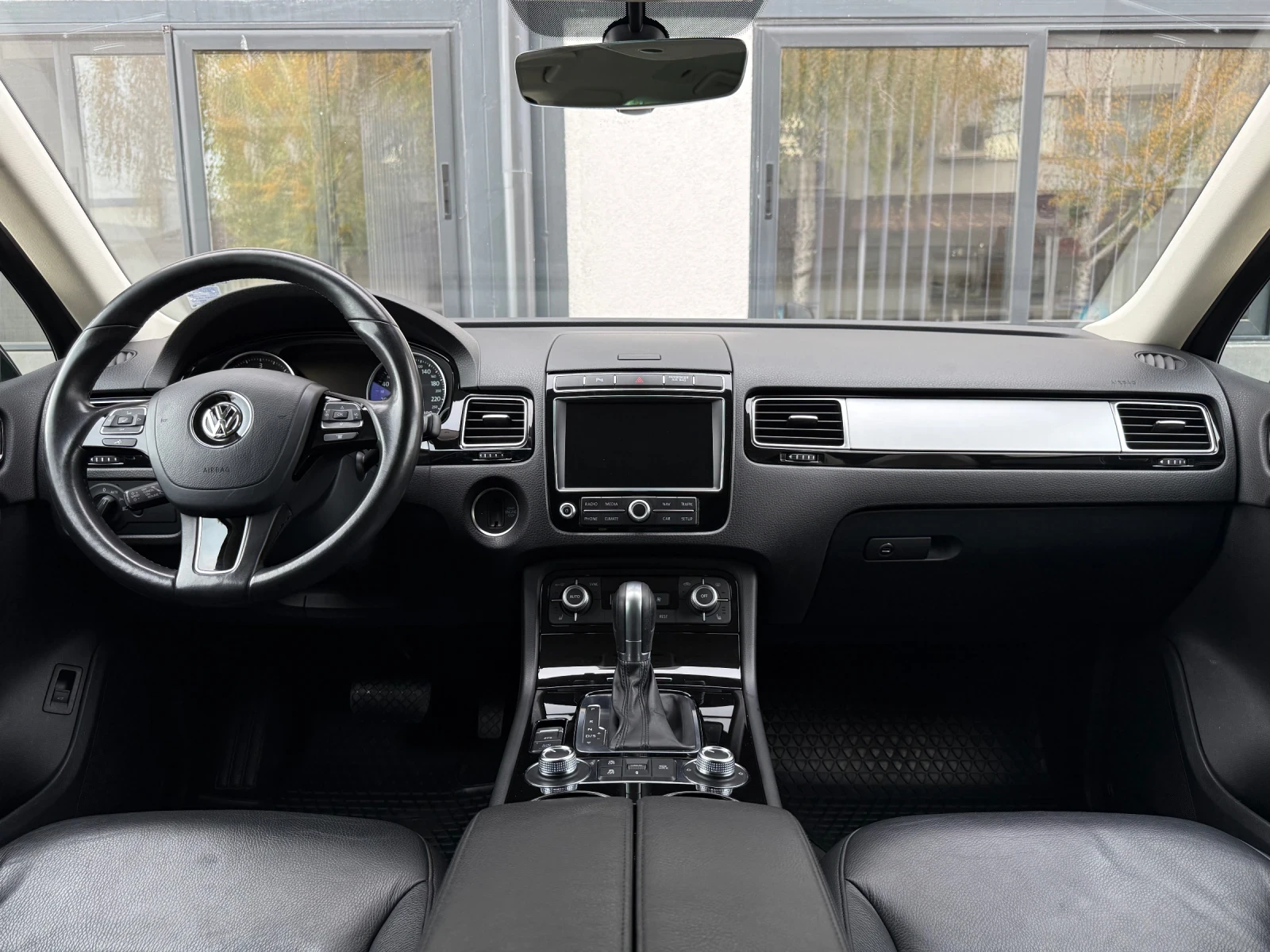 VW Touareg N1 | Mobile.bg   12