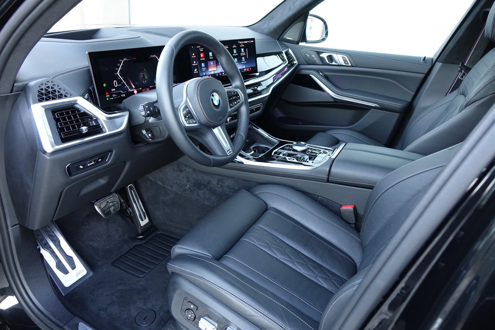 BMW X7 FACELIFT* M SPORT PRO* XDRIVE* SWAROVSKI* SKY LOUN, снимка 9 - Автомобили и джипове - 53873232