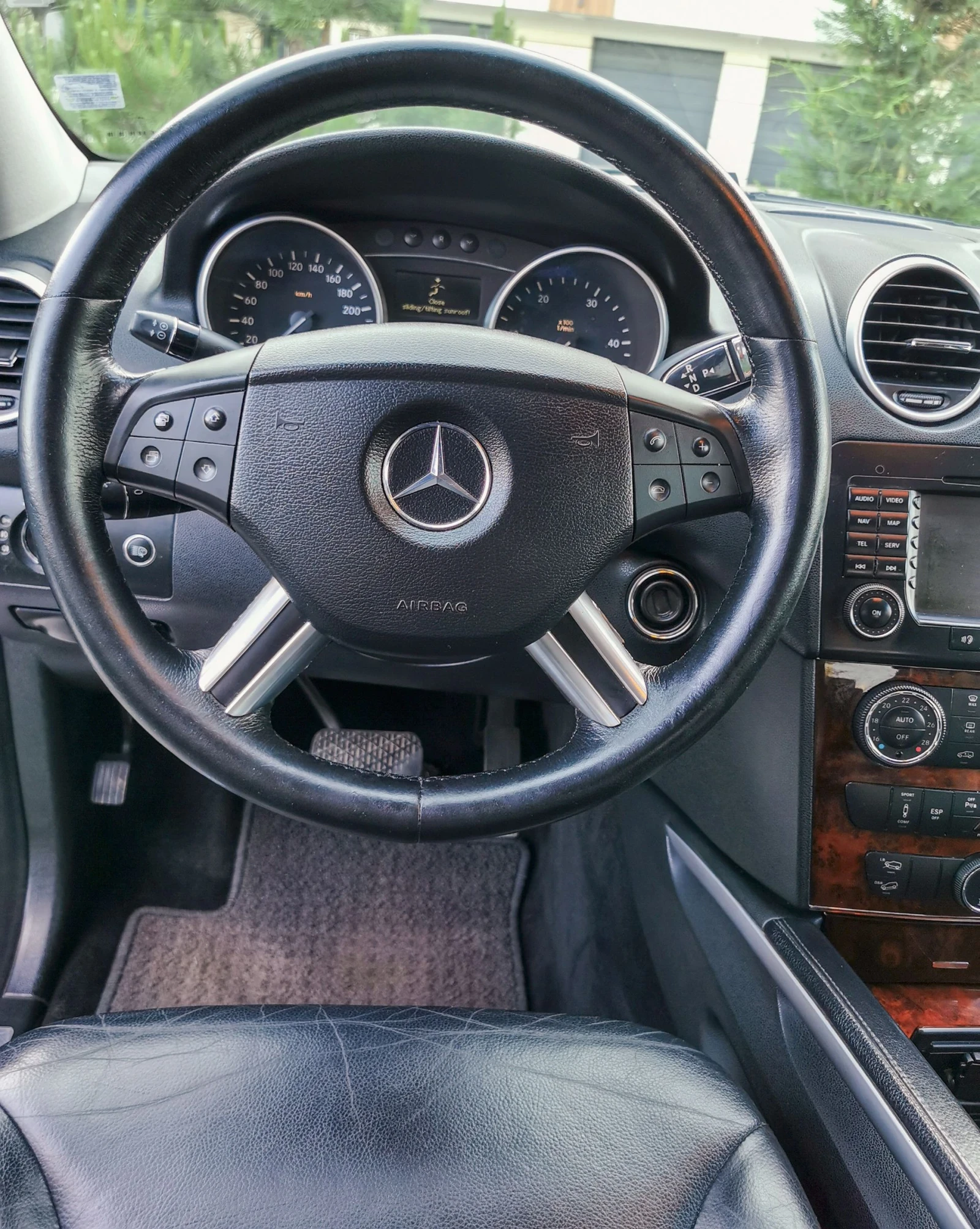 Mercedes-Benz ML 320 OFFROAD ПАКЕТ , снимка 4 - Автомобили и джипове - 54155559