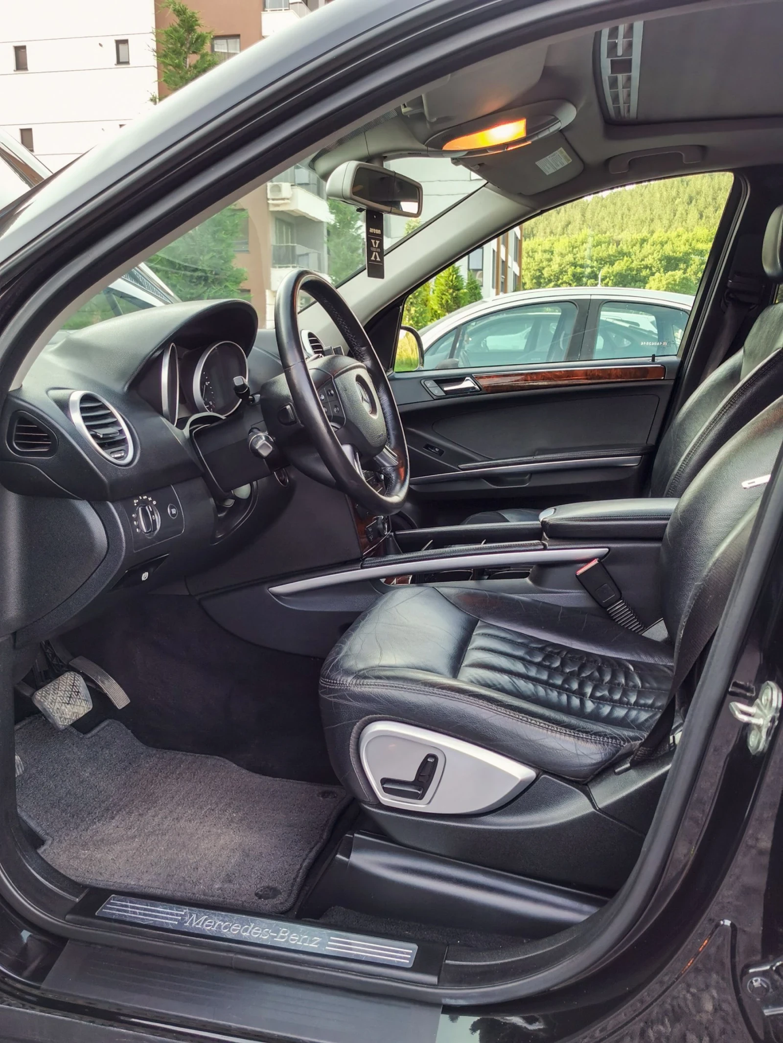 Mercedes-Benz ML 320 OFFROAD ПАКЕТ , снимка 7 - Автомобили и джипове - 54155559