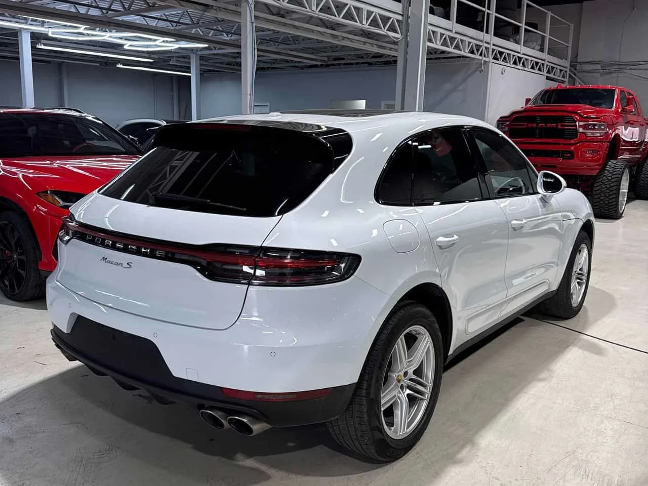 Porsche Macan  S / BOSE / MATRIX / ОБДУХВАНЕ , снимка 3 - Автомобили и джипове - 54327420