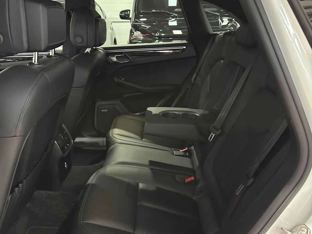 Porsche Macan  S / BOSE / MATRIX / ОБДУХВАНЕ , снимка 10 - Автомобили и джипове - 54327420