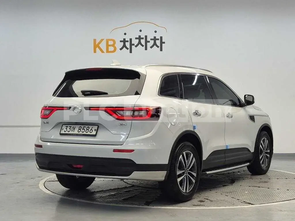 Renault Koleos ОБДУХ* КАМЕРА* ПОДГРЕВ* КОЖА* ЛИЗИНГ, снимка 4 - Автомобили и джипове - 54621302