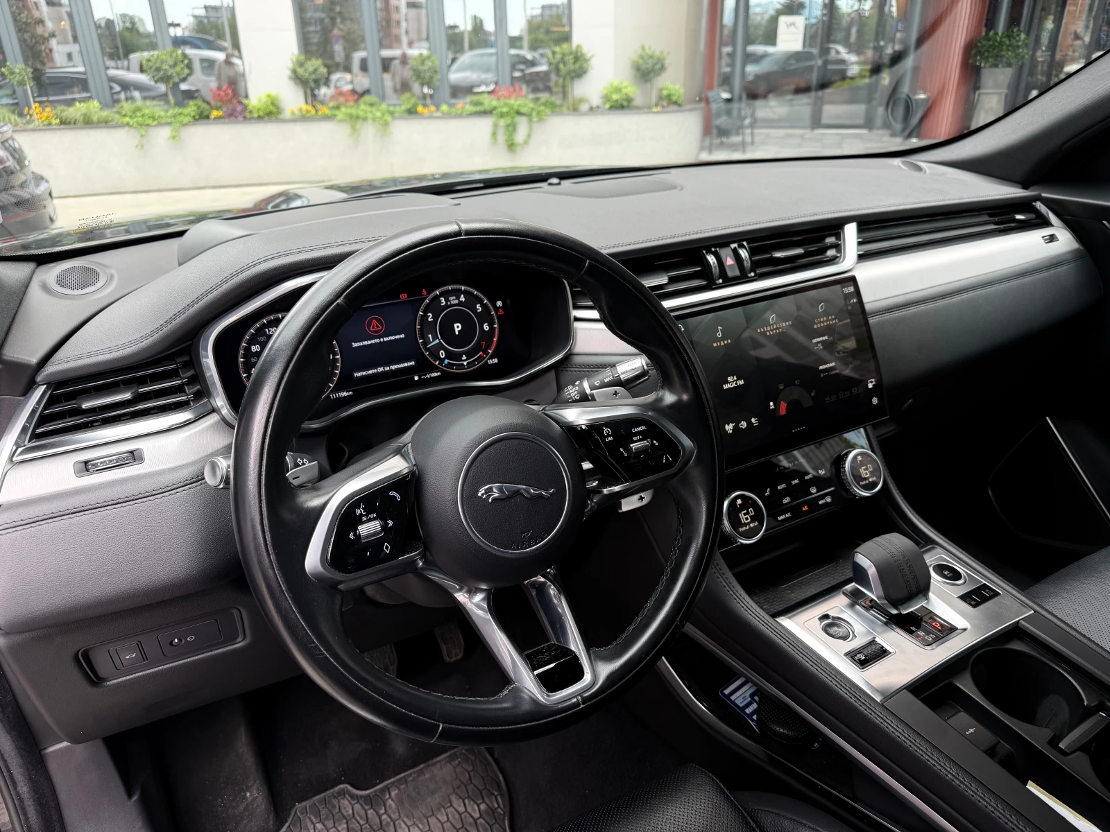 Jaguar F-PACE P250 SE Black 2021MY, снимка 10 - Автомобили и джипове - 54682326