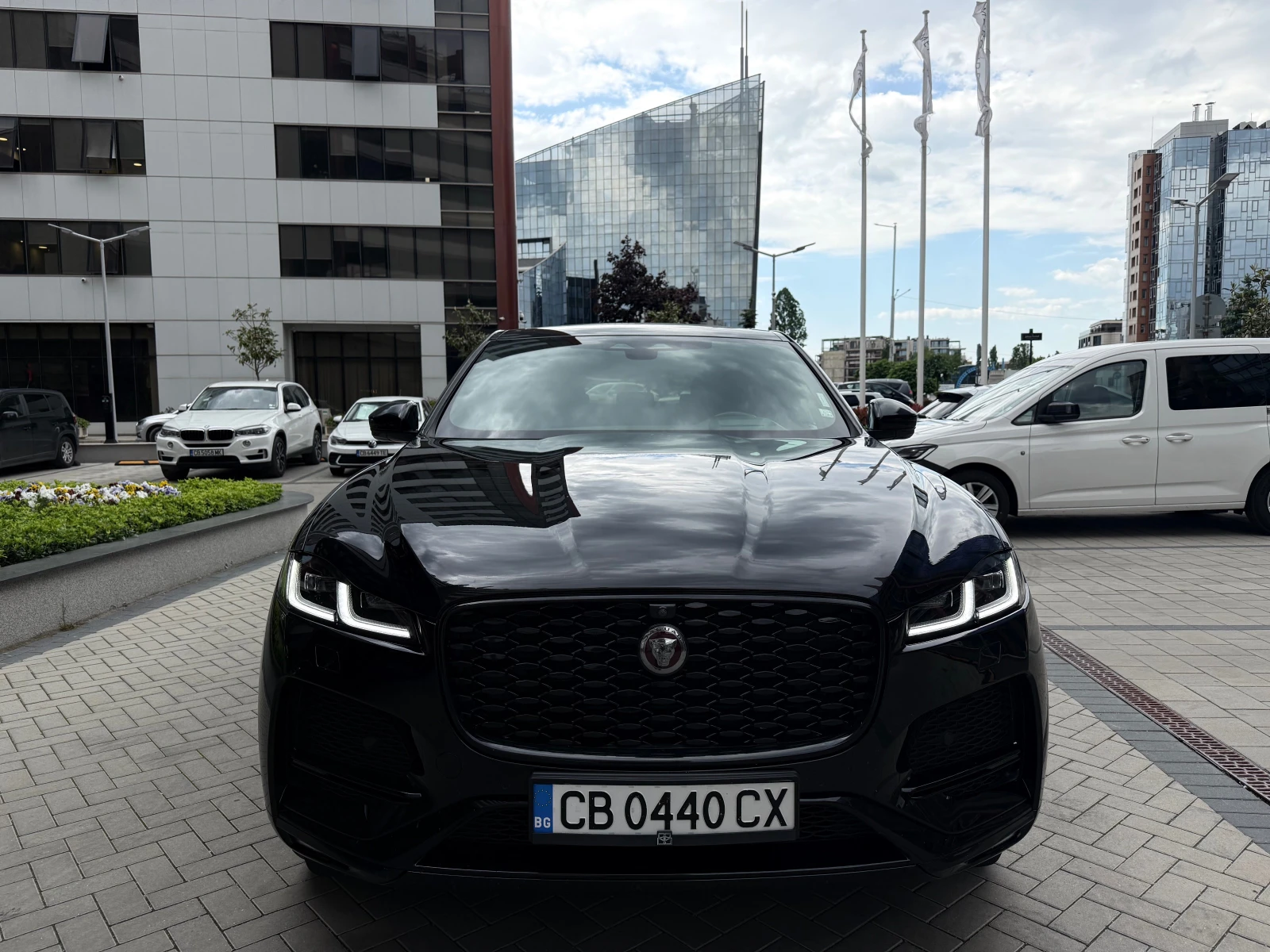 Jaguar F-PACE P250 SE Black 2021MY, снимка 6 - Автомобили и джипове - 54682326