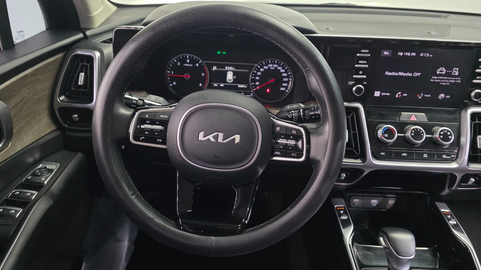 Kia Sorento * * 2.2* * , снимка 13 - Автомобили и джипове - 54942317