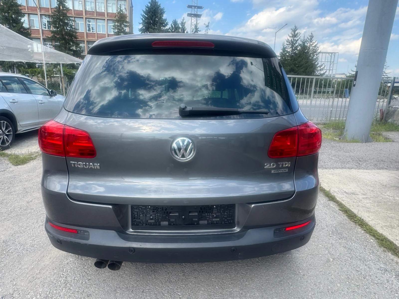 VW Tiguan 2, 0TDI DSG 4MOTION, снимка 5 - Автомобили и джипове - 55447915