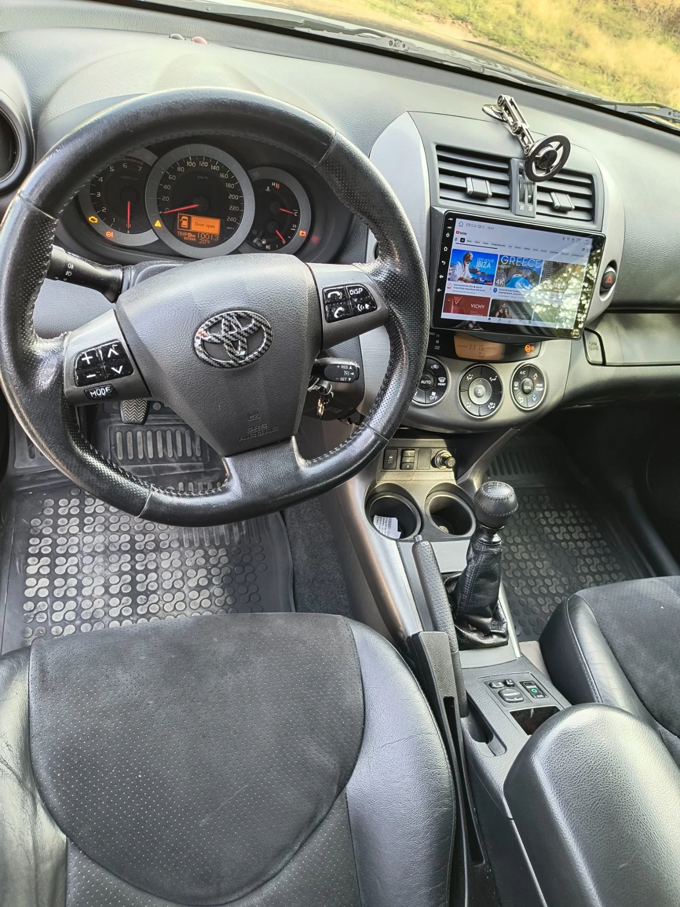 Toyota Rav4 2.2 D-4D, снимка 8 - Автомобили и джипове - 56549465