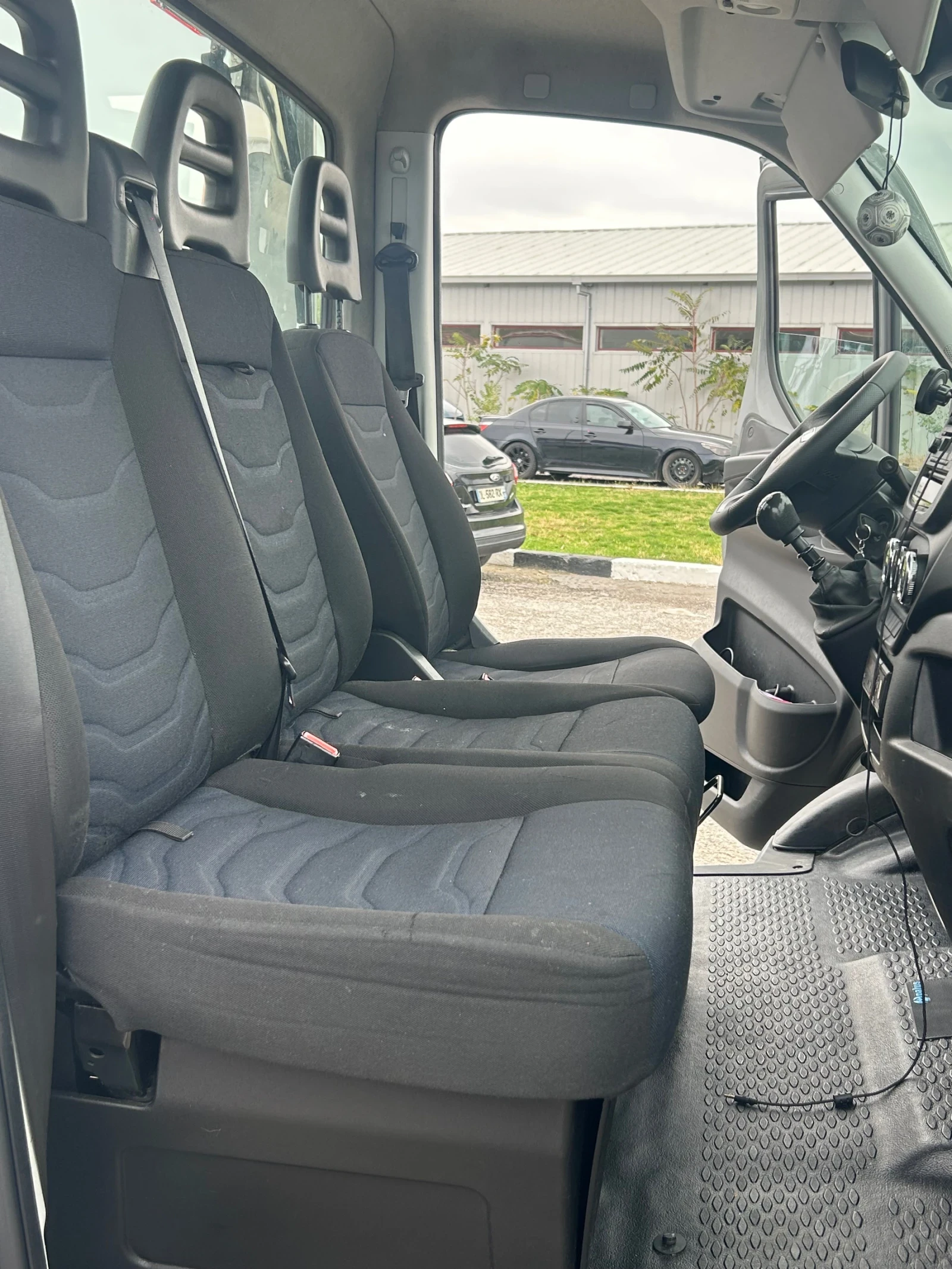 Iveco Daily 35c18   3.0/ 180hp // | Mobile.bg   11