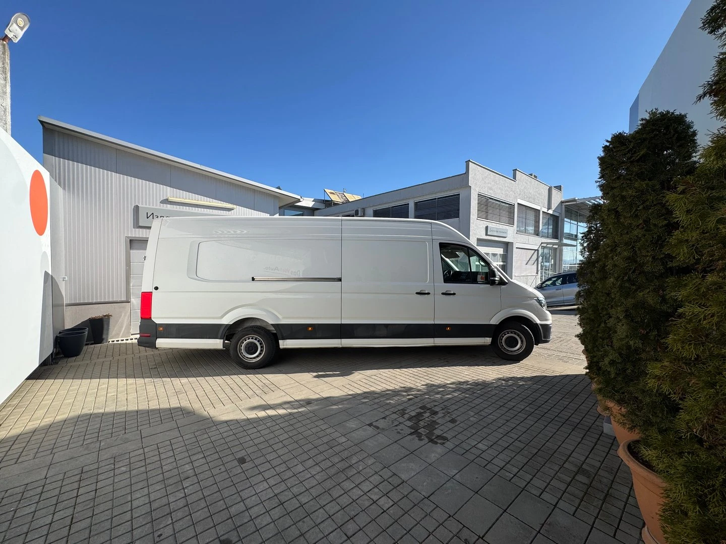 VW Crafter 35 Kasten XL TDI 16.4 m3 предно - изображение 3