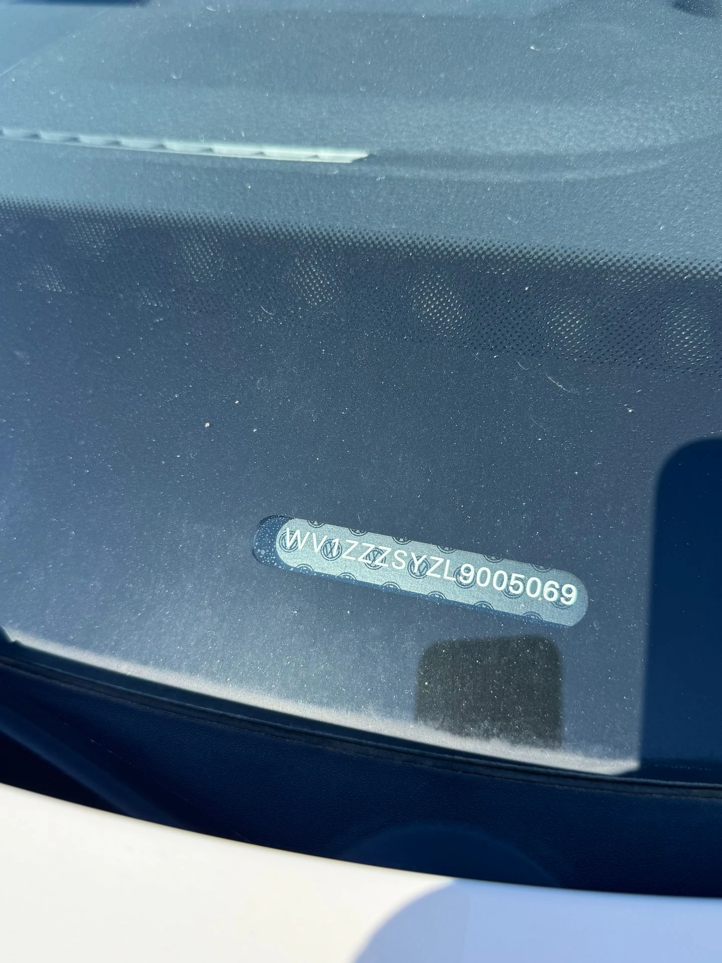 VW Crafter 35 Kasten XL TDI 16.4 m3 предно - изображение 5